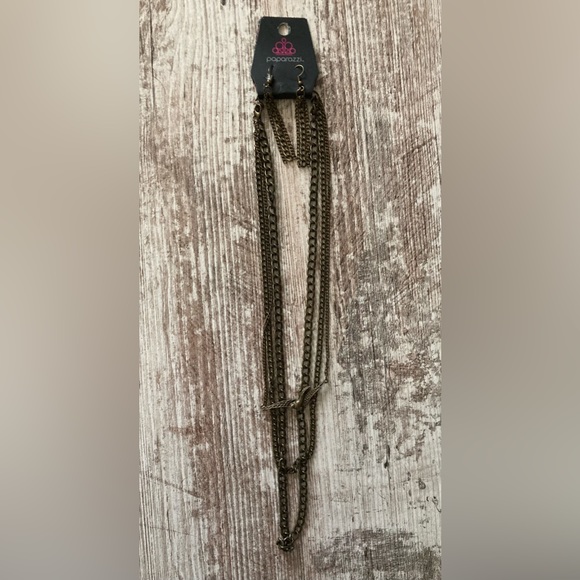 Paparazzi chain bird necklace and earrings set - Picture 1 of 2